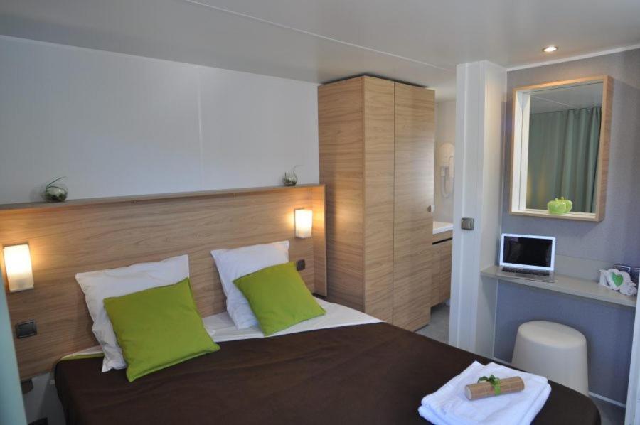 Camping Le Mas Des Sedaries Otel Villefort  Dış mekan fotoğraf